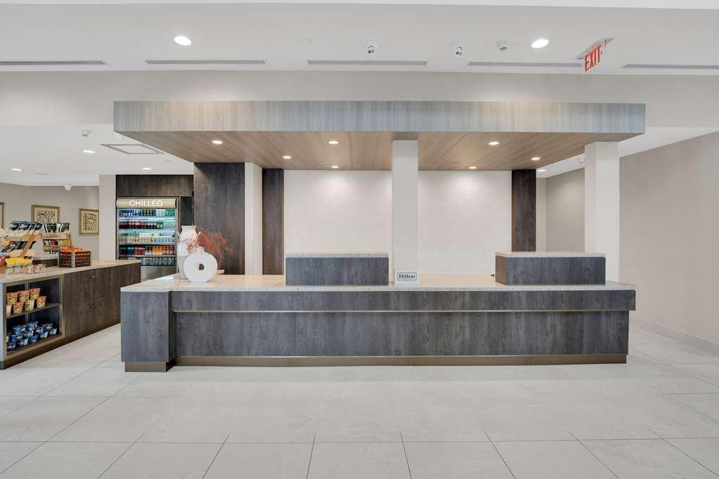 Hilton Garden Inn Toronto/Брамптън Интериор снимка