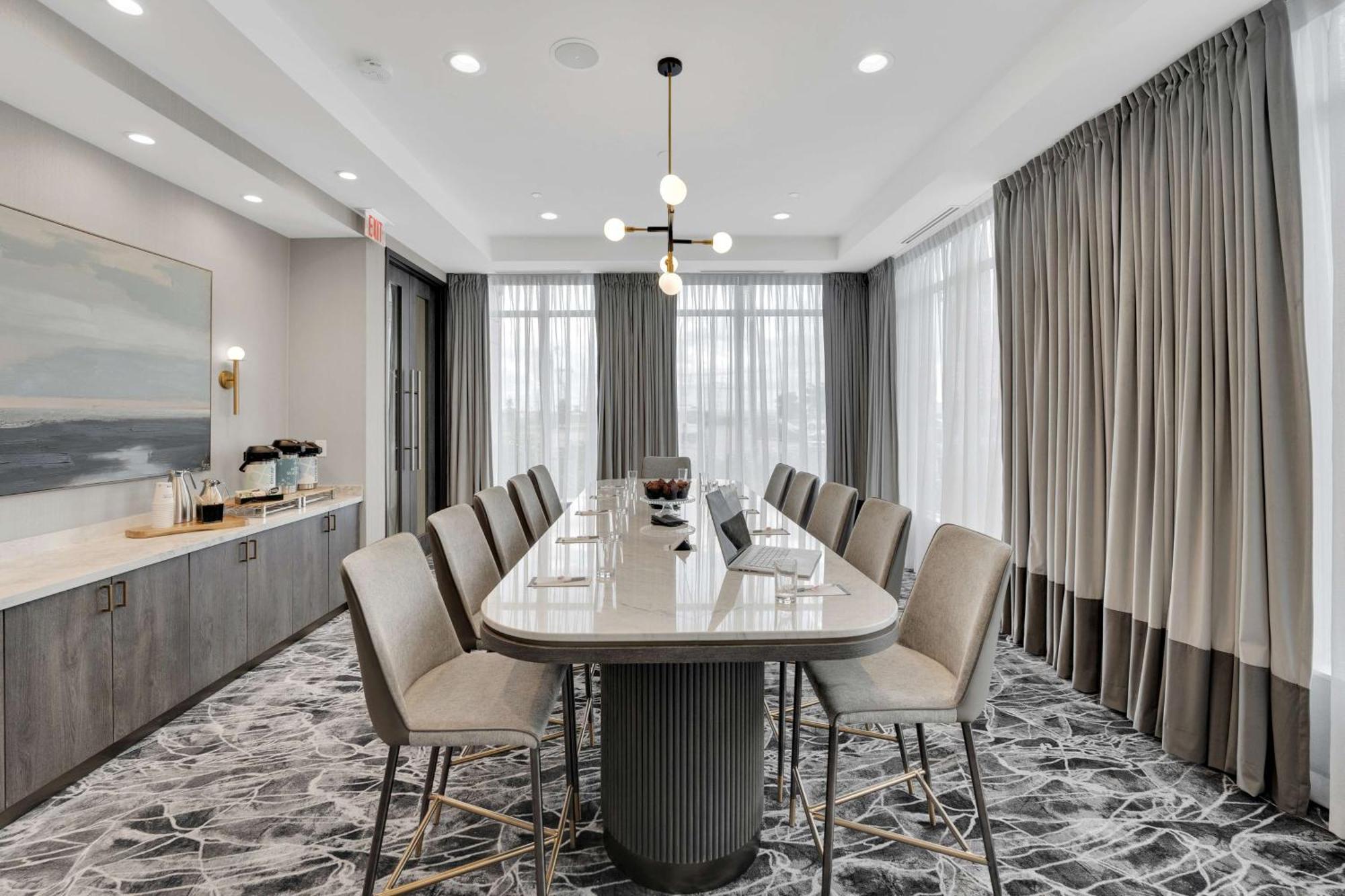 Hilton Garden Inn Toronto/Брамптън Екстериор снимка